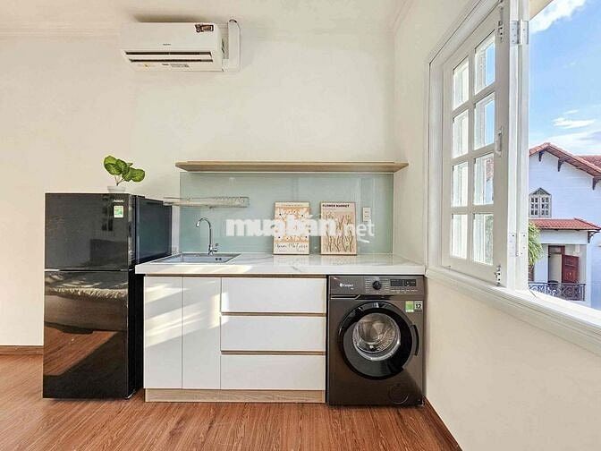 Chung cư mini ngay cầu nguyễn văn cừ rộng hơn 25m2 cửa sổ trời lớn