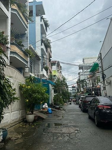 Bán nhà cấp4 Bùi Đình Túy vị trí cực đẹp, HXH 10m tiện xây ở hoặc CHDV