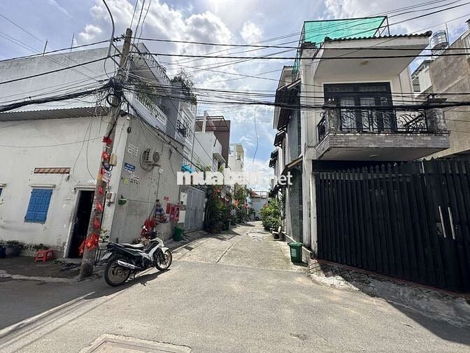 Lô góc 2 mặt tiền đường số linh đông thủ Đức ngay chợ thủ đức 6,7ty