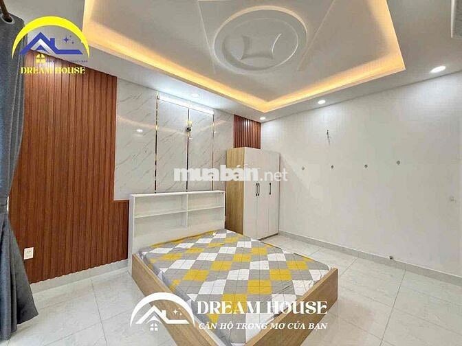 STUDIO BAN CÔNG SẴN NỘI THẤT SANG XỊN - MẶT TIỀN LỚN - AN NINH CAO