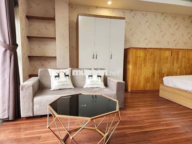 Cho thuê studio 45m2 Tôn Thất Thiệp full đồ có ban công, giá 8,5 triệu
