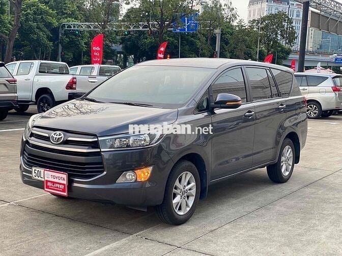Toyota Innova 2018 2.0E - 49000 km