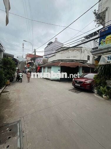 Bán nhà 2 mặt tiền chia làm 2 căn 1 sổ