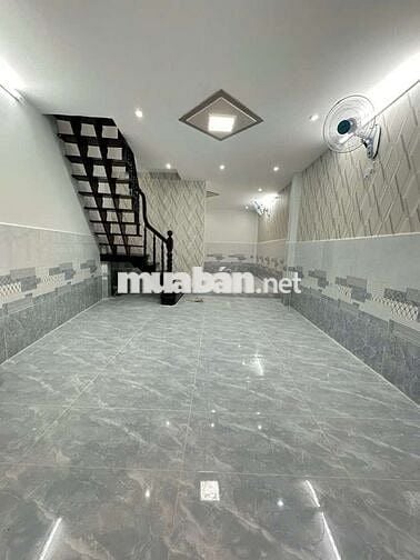 VĂN THÂN Q6 - NHÀ 3 TẦNG - MỚI ĐẸP - 32M2 - SỔ NỞ HẬU HƠN 4M TÀI LỘC