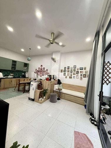 Bán nhà 50m², 4 tầng XVNT P19 Bình Thạnh, view Landmark 81, giá 7.x tỷ