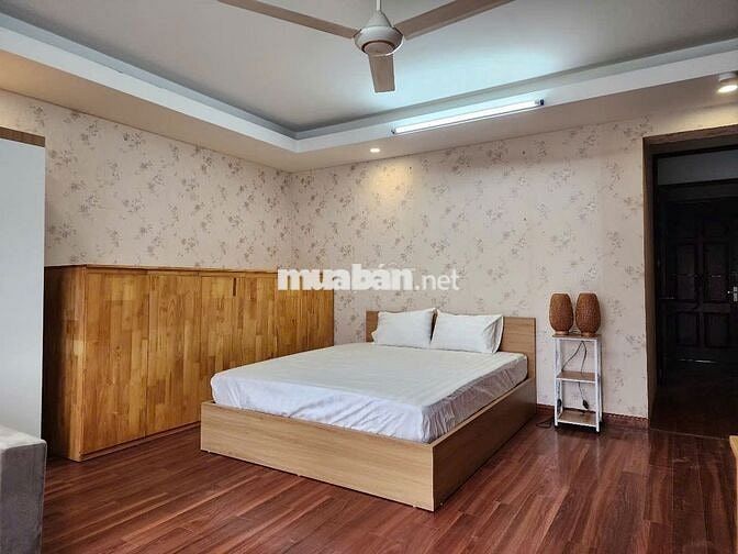 Cho thuê studio 45m2 Tôn Thất Thiệp full đồ có ban công, giá 8,5 triệu