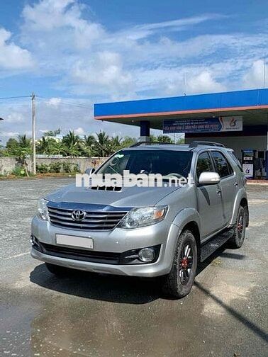 Toyota Fortuner 2016 2.5G - 180000 km