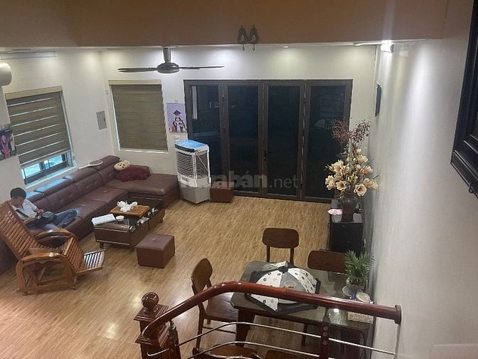5 tầng /35m2 / 8tỷ45 nhõ ô tô thạch bàn long biên  sổ đỏ  mới cần bán