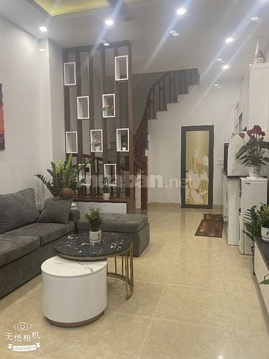 5 tầng /35m2 / 8tỷ45 nhõ ô tô thạch bàn long biên  sổ đỏ  mới cần bán