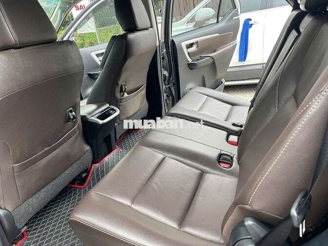 TOYOTA FORTUNER 2018- 36000 km