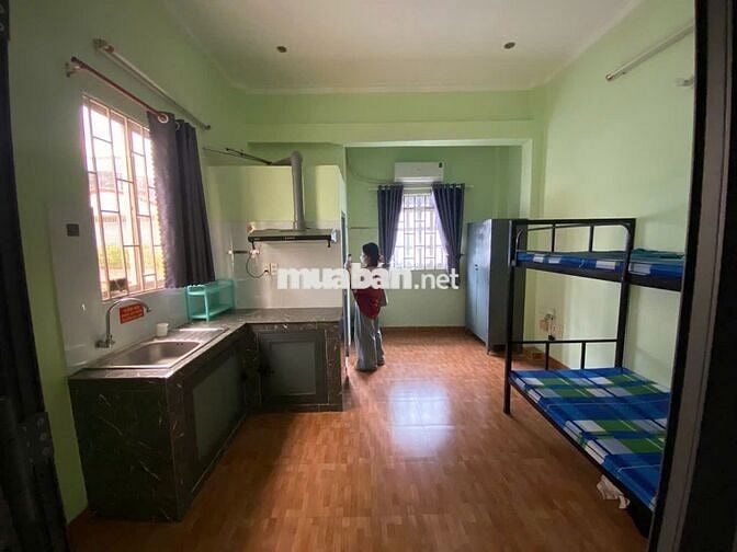 Phòng trọ DT 20m2 đầy đủ tiện nghi 3.500.000 đ nhà 10 đương 9, P4,Q4
