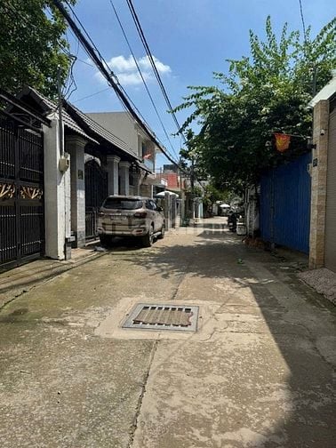 Cho thuê nhà mặt đường ô tô , 150m2 ( 6 x 25m ) , 1 trệt 1 gác suốt