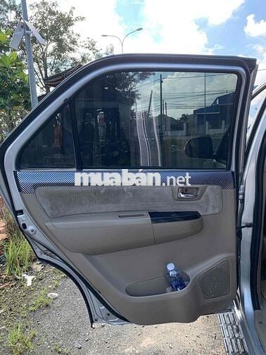 Toyota Fortuner 2016 2.5G - 180000 km