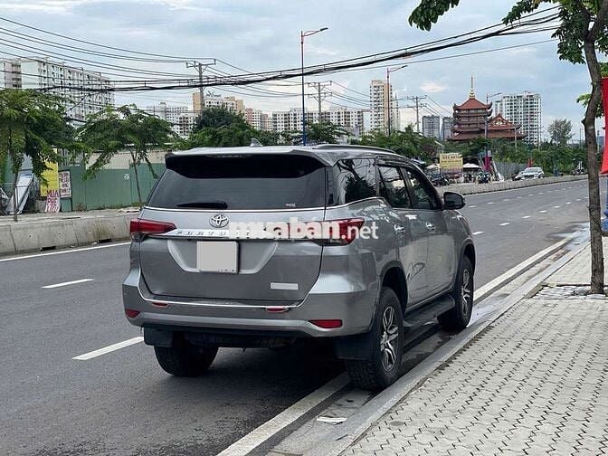 TOYOTA FORTUNER 2018- 36000 km
