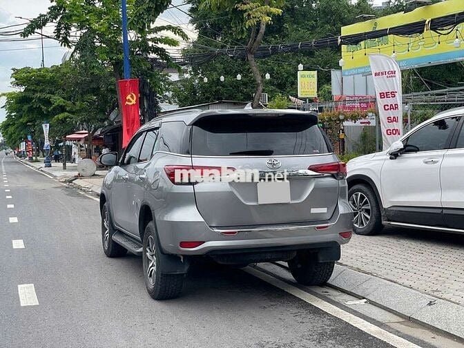 TOYOTA FORTUNER 2018- 36000 km