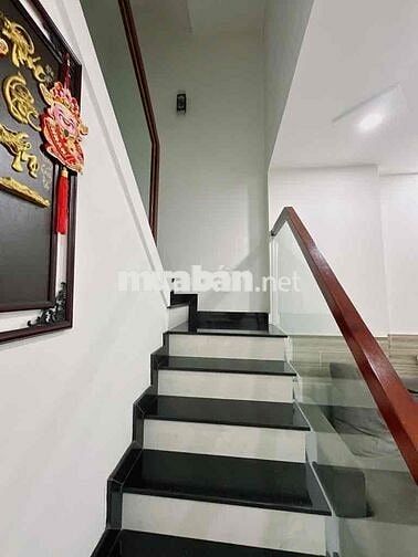 CHỈ 6.65..T CÓ NHÀ ĐẸP -HXH RỘNG- CẠNH CHỢ TÂN HƯƠNG-DTSD 173..m2