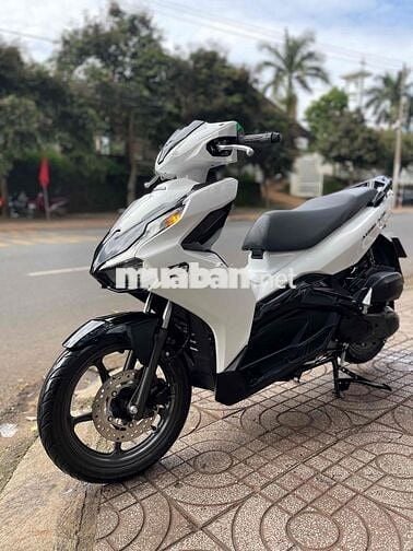 🌟Bán AirBlade.2022.125Fi.trắng đen chính chủ zin 🌟
