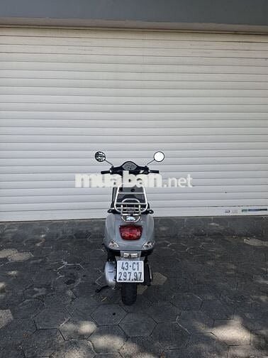Bán xe Vespa LX 125 3Vie màu xám