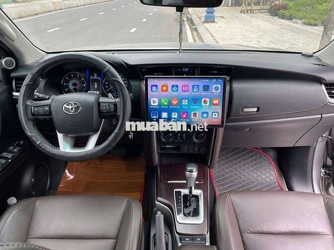 TOYOTA FORTUNER 2018- 36000 km
