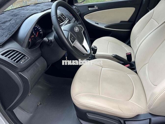 Cần bán Hyundai Accent 2012 1.4 MT (xe nhập Hàn)