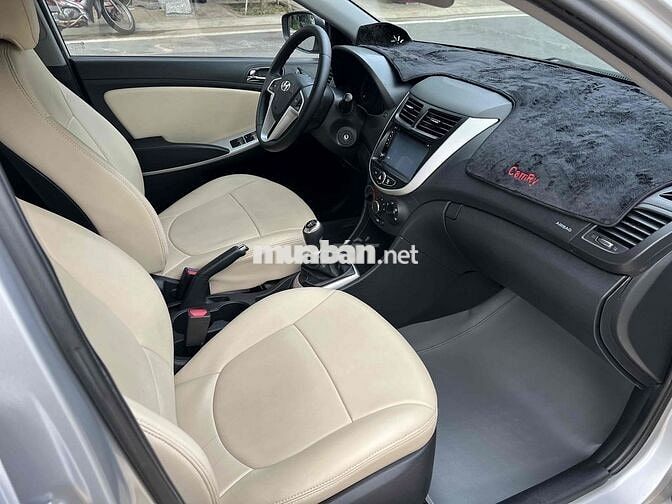 Cần bán Hyundai Accent 2012 1.4 MT (xe nhập Hàn)