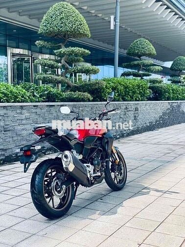 Honda CB 300R