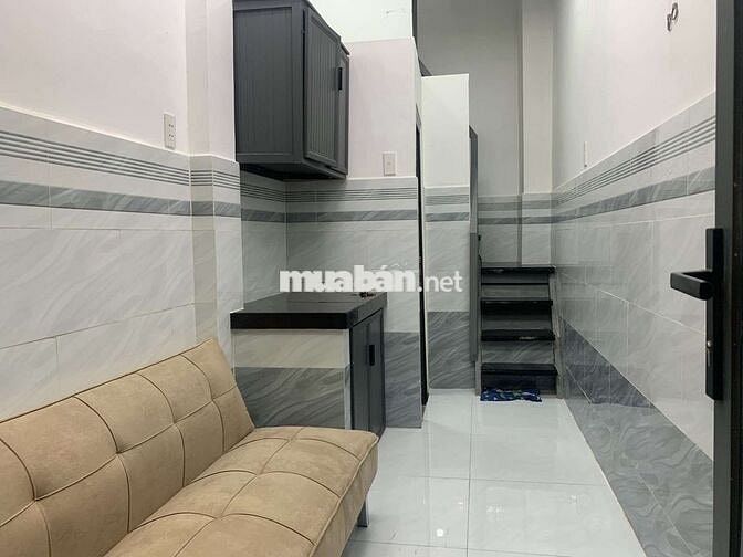 NHÀ VỊ TRÍ TIỆN KINH DOANH. ĐƯỜNG XE HƠI THÔNG. PHẠM THẾ HIỂN. P5. Q8.