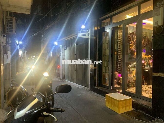 NHÀ VỊ TRÍ TIỆN KINH DOANH. ĐƯỜNG XE HƠI THÔNG. PHẠM THẾ HIỂN. P5. Q8.