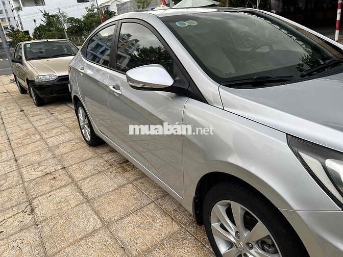 Cần bán Hyundai Accent 2012 1.4 MT (xe nhập Hàn)