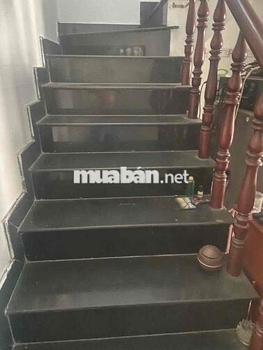 HÀNG KÍN 2 TẦNG NHÀ ĐẸP HẺM XE HƠI SÁT MẶT TIỀN TRẦN THỊ BỐC , GIÁ RE