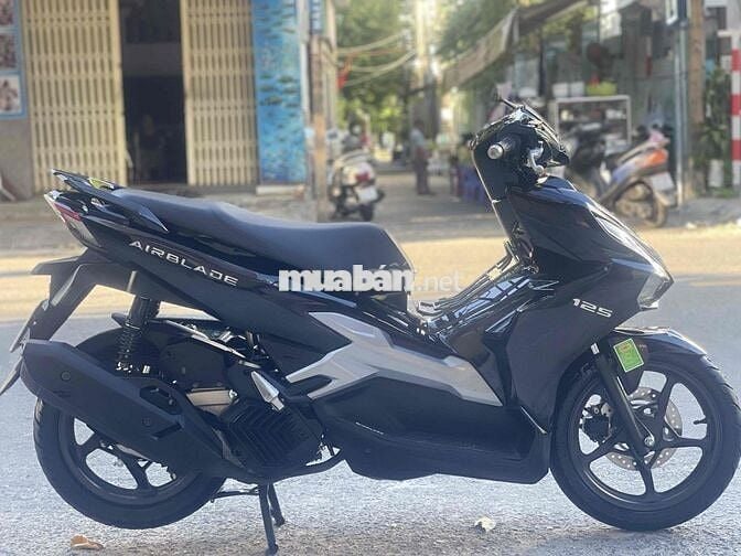 AB 2025 đen bóng zin chạy 3000km áo dán keo đẹp