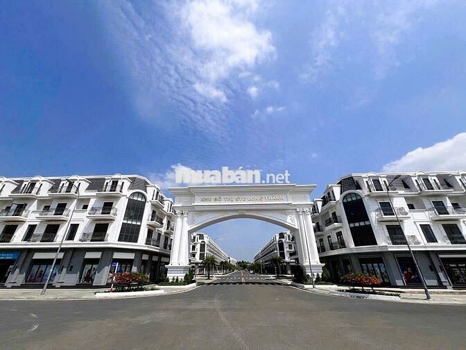cần bán gấp lô 100m2 giá 2ty65, Đối diện công viên STC long thành .SHR