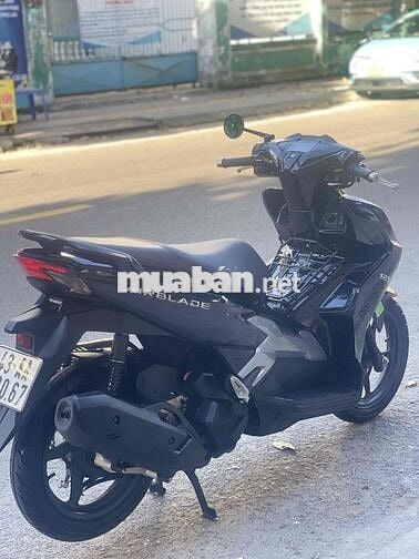 AB 2025 đen bóng zin chạy 3000km áo dán keo đẹp
