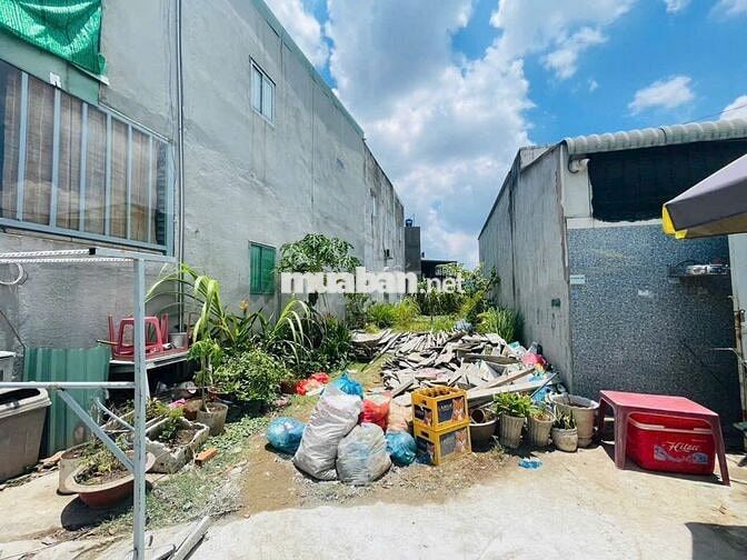 Cần bán đất, đường trước nhà 7m, đường bê tông ôtô vào tận nhà.