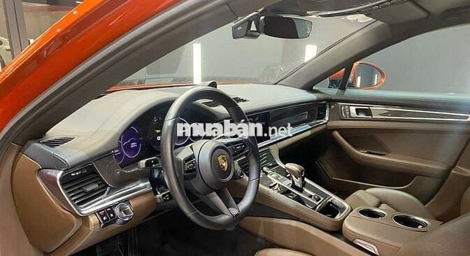 Porsche Panamera 2021 - 25000 km