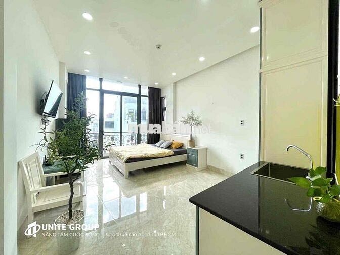 CĂN HỘ THANG MÁY BAN CÔNG FULL NỘI THẤT NGAY PHỐ ẨM THỰC PHÚ NHUẬN