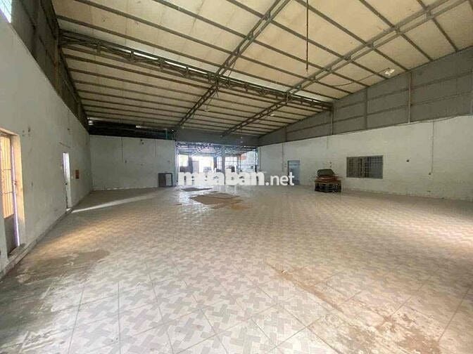cho thuê kho xưởng 800m2 sạch sẽ