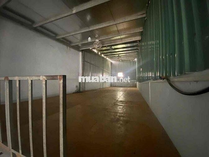 cho thuê kho xưởng 800m2 sạch sẽ