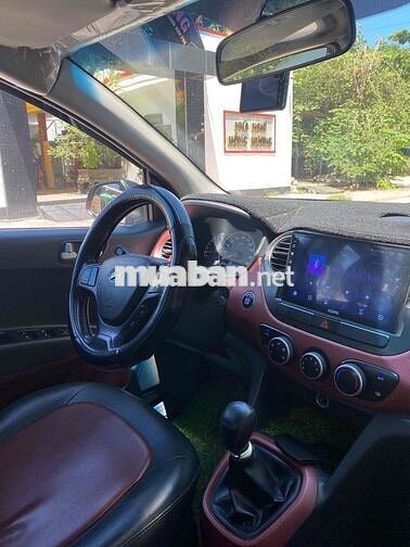 Hyundai Grand i10 2018 Sedan 1.2 MT - 90000 km