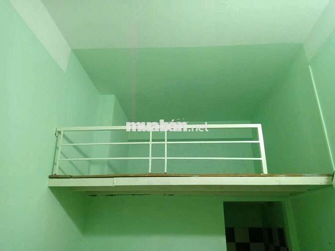 Nhà trọ giá rẻ, giờ giấc tự do, khoá vân tay