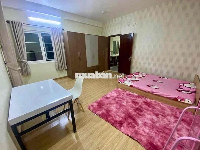 Tìm 1-2 bạn nữ ở ghép phòng trong nhà nguyên căn
