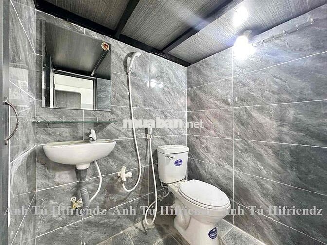 CHO THUÊ PHÒNG BAN CÔNG TÁCH BẾP GẦN VĂN LANG IUH