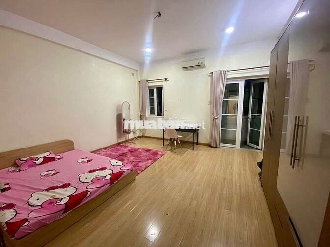 Tìm 1-2 bạn nữ ở ghép phòng trong nhà nguyên căn