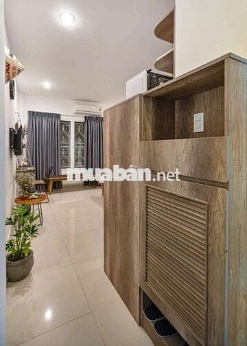 CHO THUÊ PHÒNG QUẬN 3, cửa sổ lớn tách bếp gần UEH tiện đi Q1, Q10