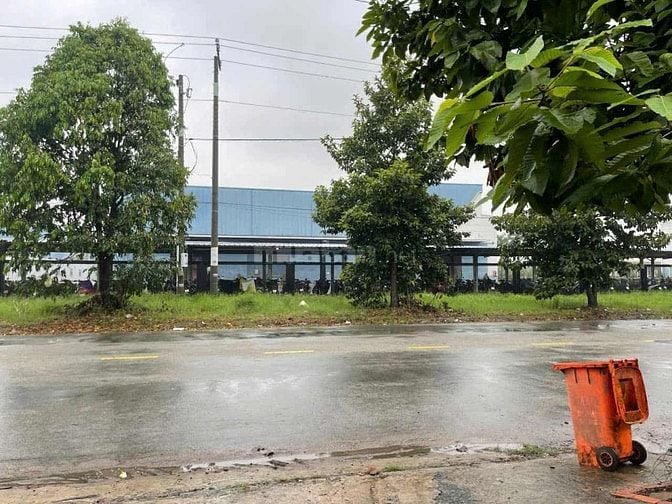 CẦN BÁN GẤP DÃY TRỌ THU NHẬP TRÊN 200 TRIỆU/ NĂM NGAY CHỢ BỜ NGỰA GIÁ 
