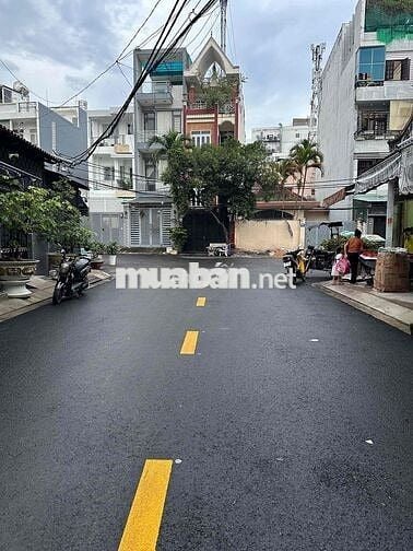 Cho thuê nhà mặt tiền ngay Độc Lập,2 tầng,2pn, tặng máy lạnh, giá 14tr