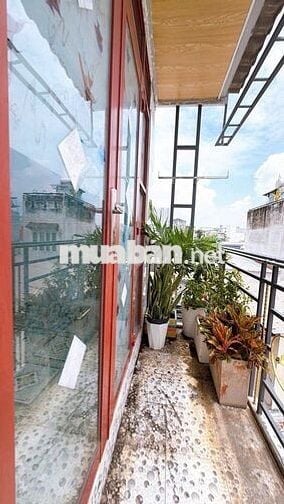 NHÀ ĐẸP Q4- 3 LẦU - 28m2 - KO QH CHỈ 3 TỶ NHỈNH