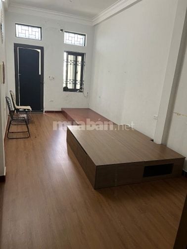 Cho thuê nhà quận Long Biên ngõ 481/73 Ngọc Lâm