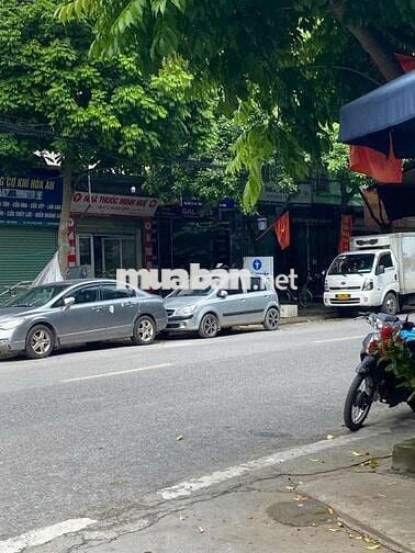 NHÀ ĐA SỸ HÀ ĐÔNG Ô TÔ VÀO NHÀ 5 TẦNG 4 NGỦ