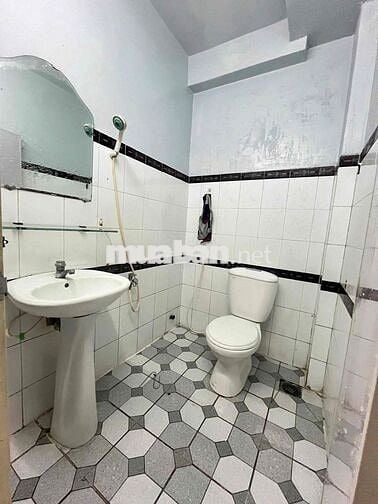 CĂN HỘ 2 PHÒNG NGỦ FULL NT NGAY NGÃ TƯ BẢY HIỀN CD LÝ TỰ TRỌNG